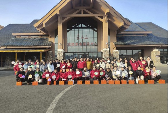 风采巾帼 共筑辉煌——长白山西南景区 运营党支部开展庆祝“三八”国际劳动妇女节系列活动